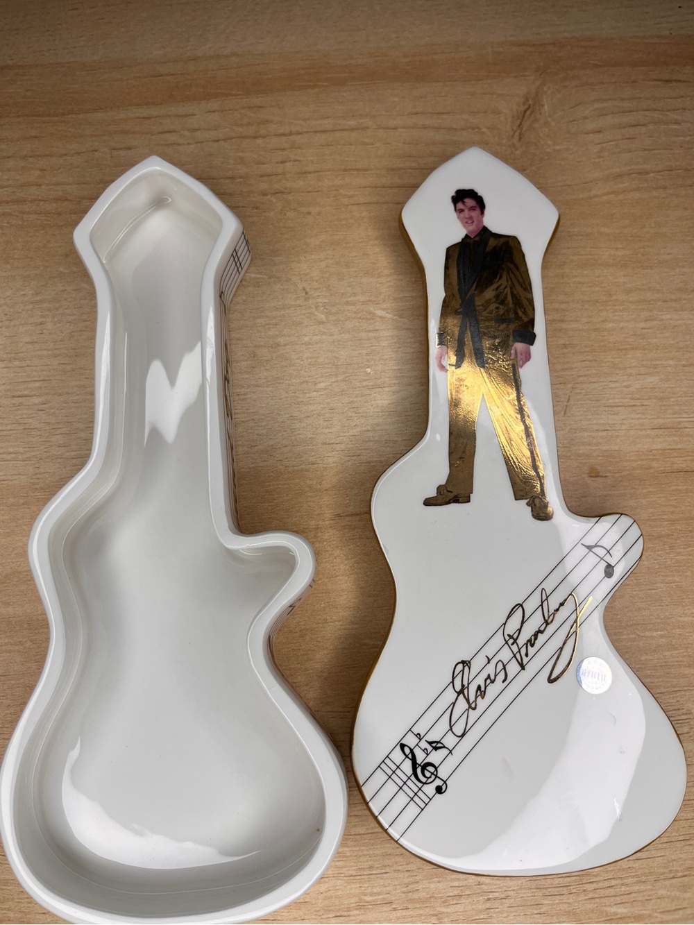 Elvis Presley Signature Guitar Porcelain Trinket Box - Picture 6 of 9
